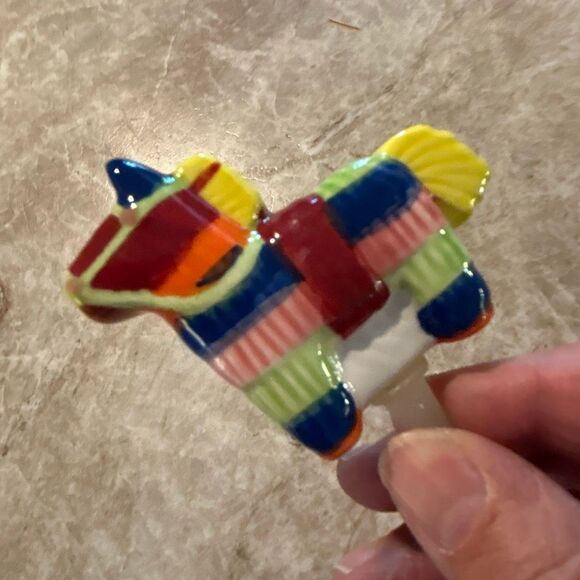 Faux NORA FLEMING Piñata Plate Decoration - Picture 2 of 5